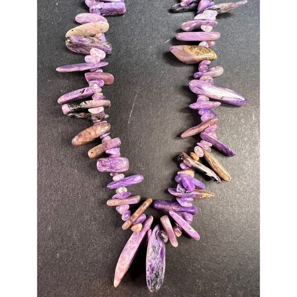 NEW charoite graduated chip beaded 20 inch necklace with stainless steel clasp - Picture 3 of 16